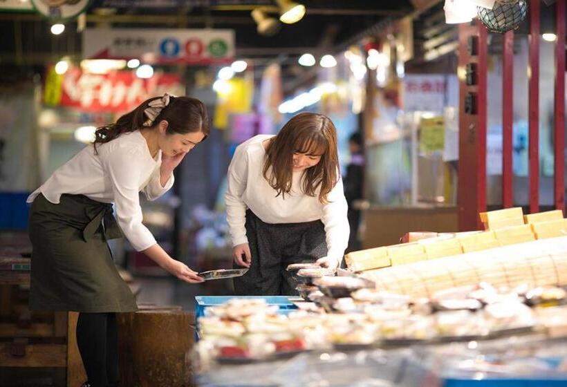 Отель Town Honmachi