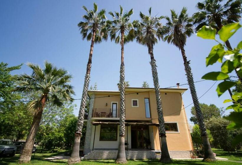 호텔 Villa Christiana