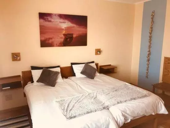 هتل Zur Waterkant Guesthouse