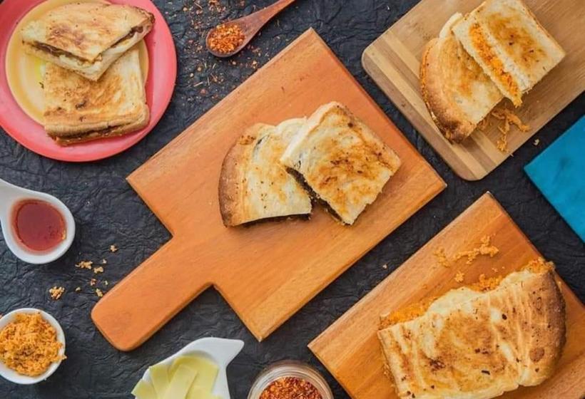 Vandrarhem Tree House Cafe Ella