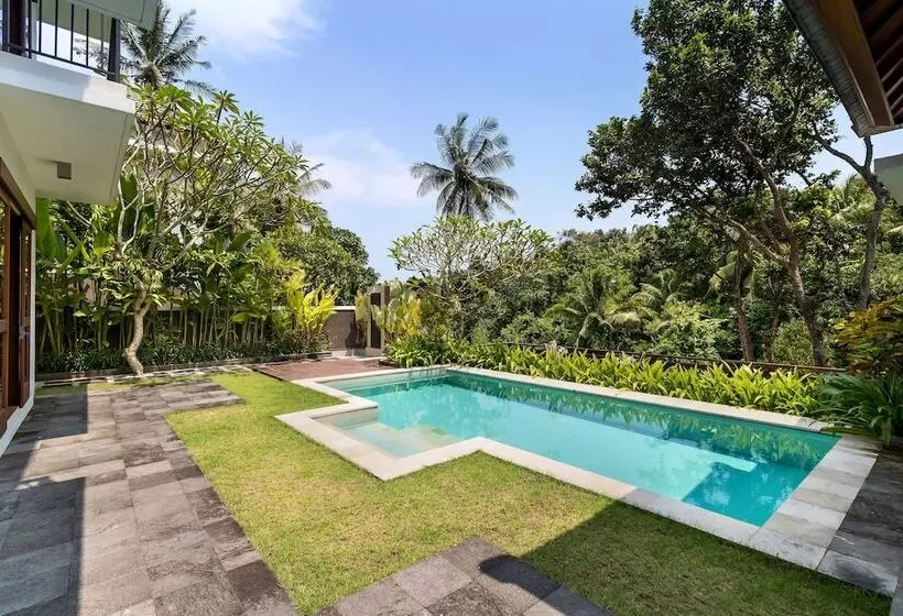 ホテル Annupuri Villas Bali