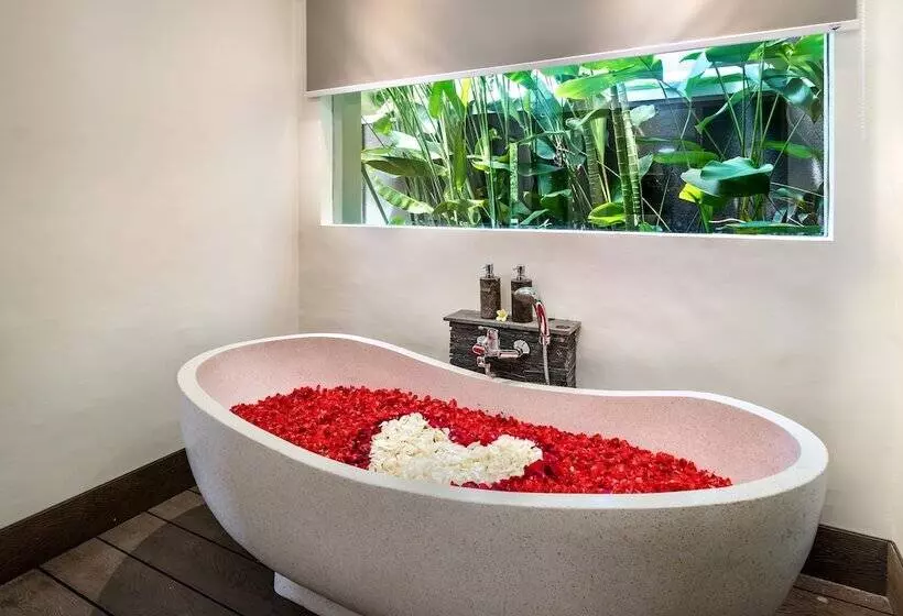 ホテル Annupuri Villas Bali