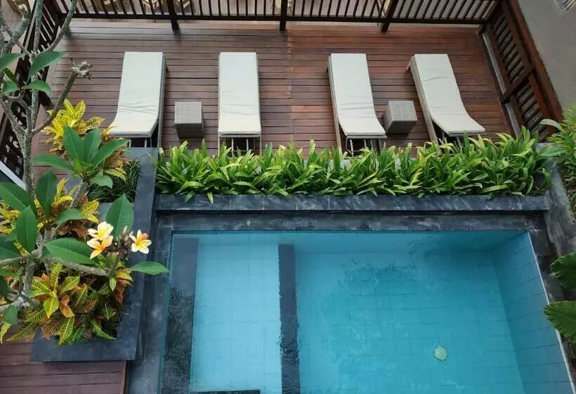 ホテル Annupuri Villas Bali