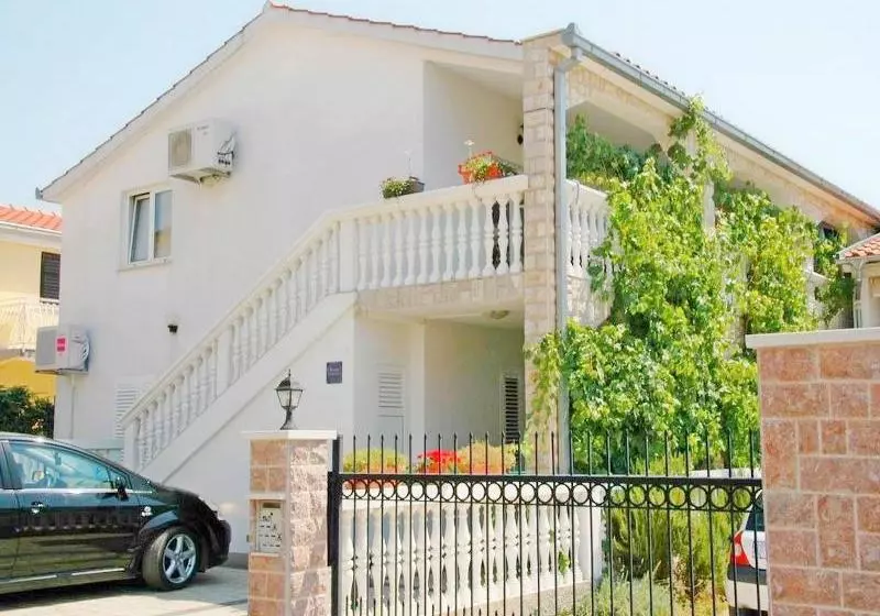 هتل Apartments Marica
