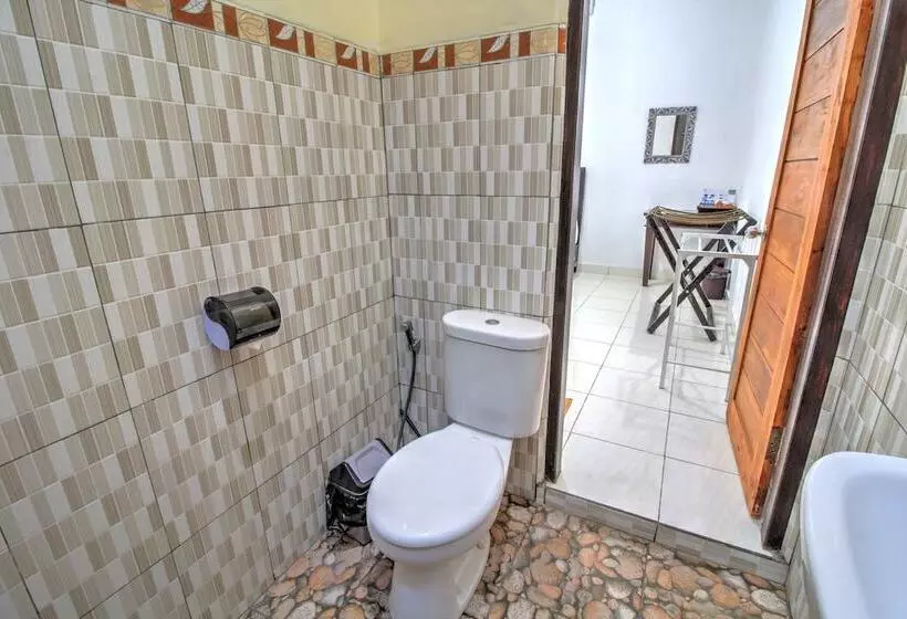 هتل Ari La Casa