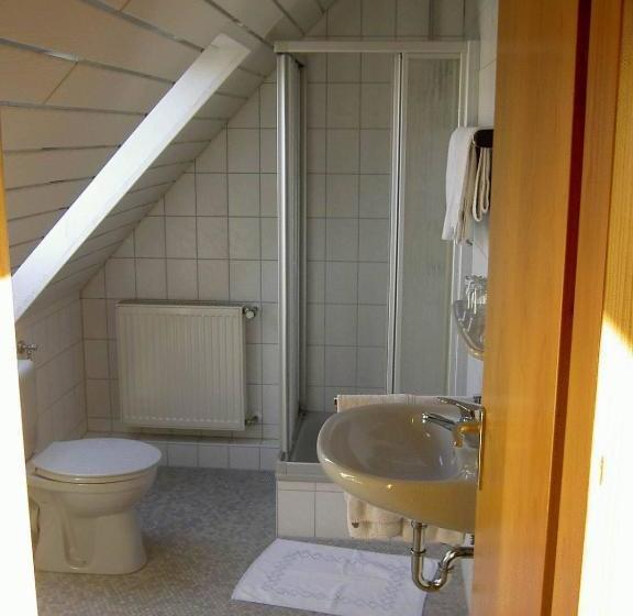 ホテル Pension Zum Hirschen