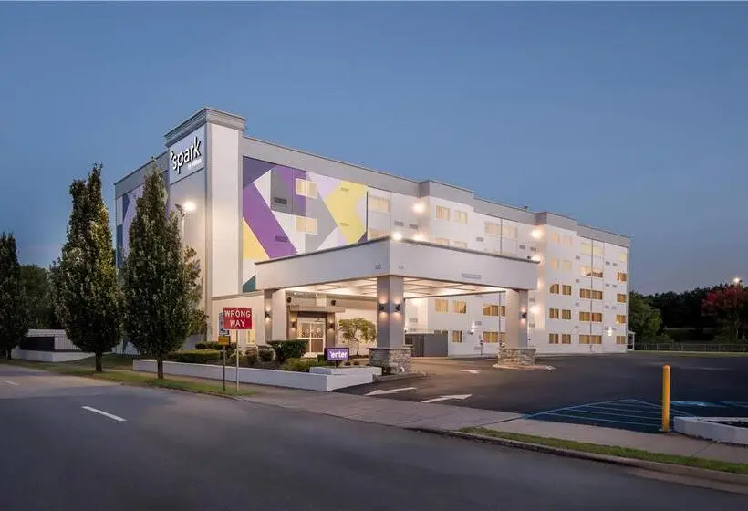District 3 Hotel, Ascend Hotel Collection