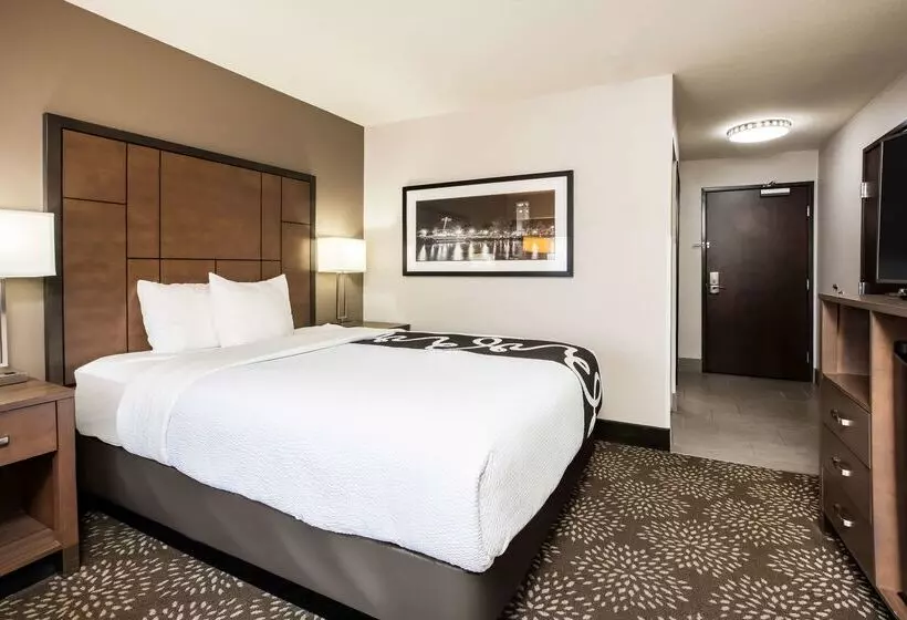 בית מלון כפרי Best Western Plus Spokane North