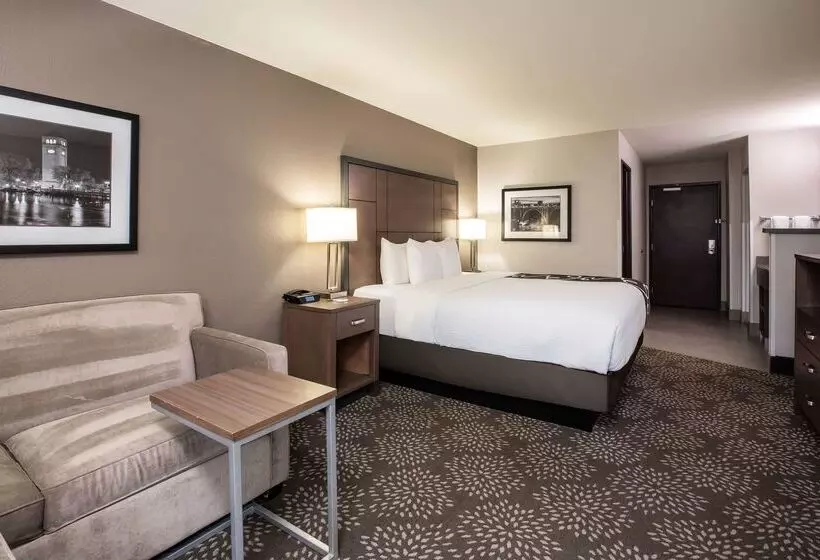 בית מלון כפרי Best Western Plus Spokane North