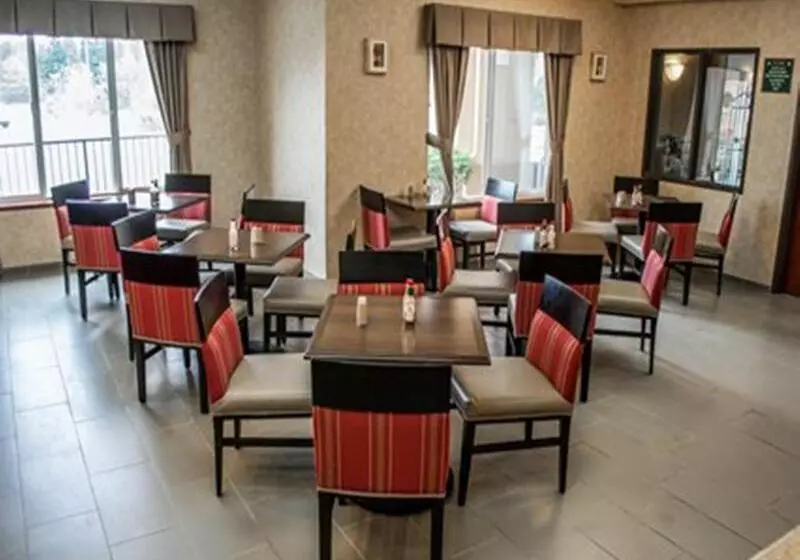 Отель Comfort Suites Lakewood Denver