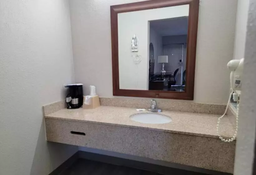 فندق Days Inn By Wyndham Dothan