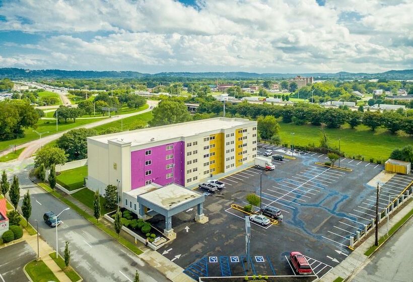 District 3 Hotel, Ascend Hotel Collection