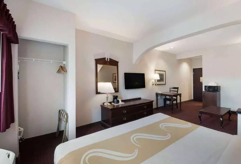 Отель Quality Inn Grand Suites Bellingham