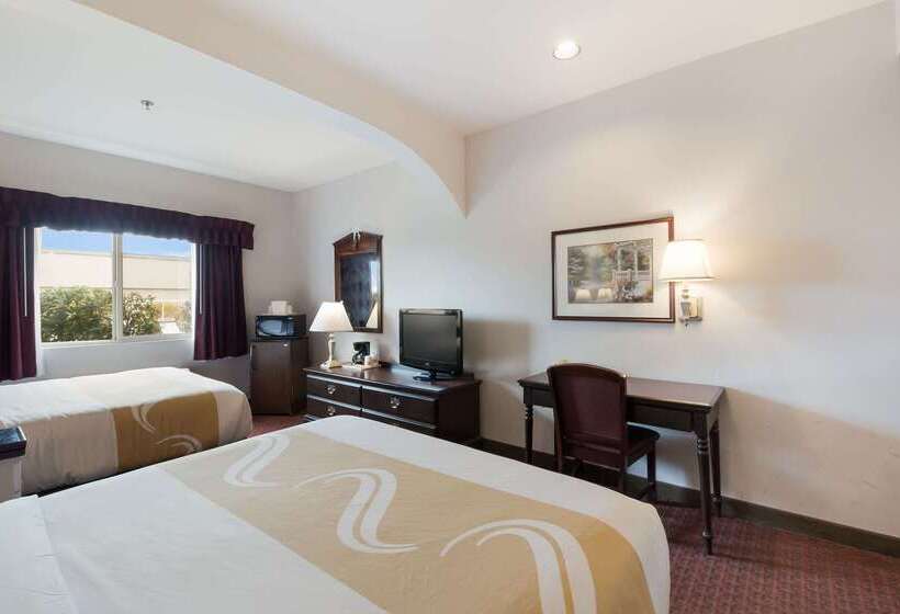 Szálloda Quality Inn Grand Suites Bellingham
