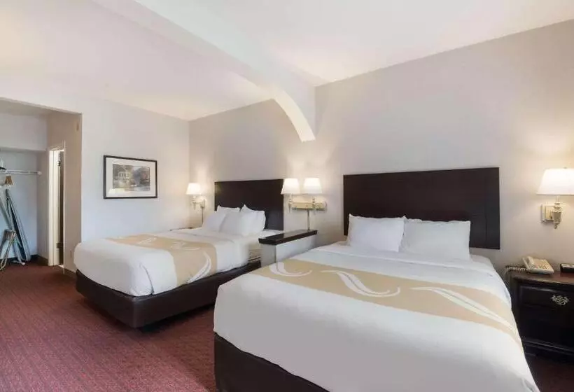 Отель Quality Inn Grand Suites Bellingham