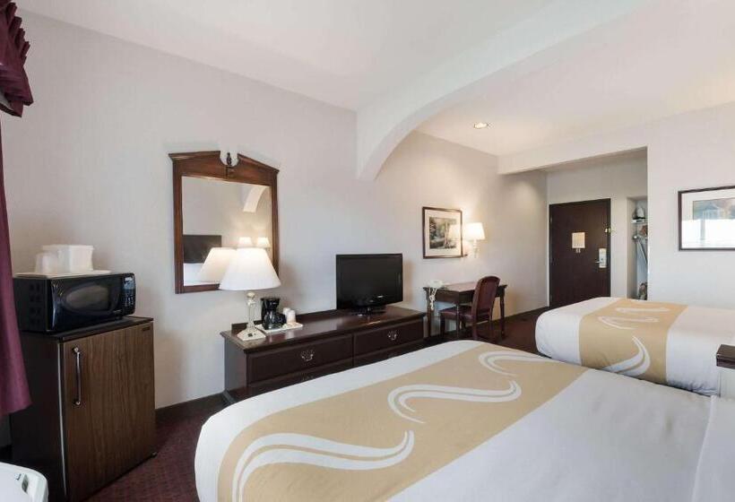 בית מלון כפרי Quality Inn Grand Suites Bellingham