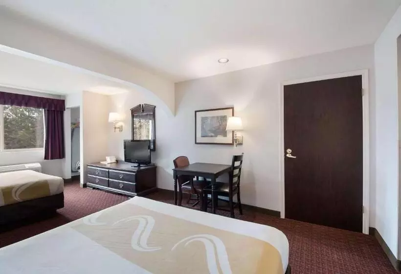 Отель Quality Inn Grand Suites Bellingham