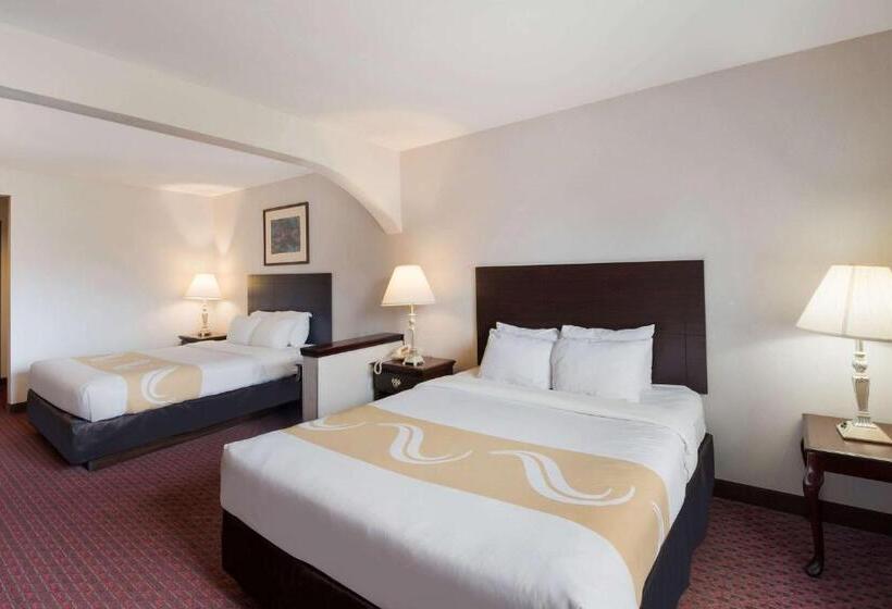 Szálloda Quality Inn Grand Suites Bellingham