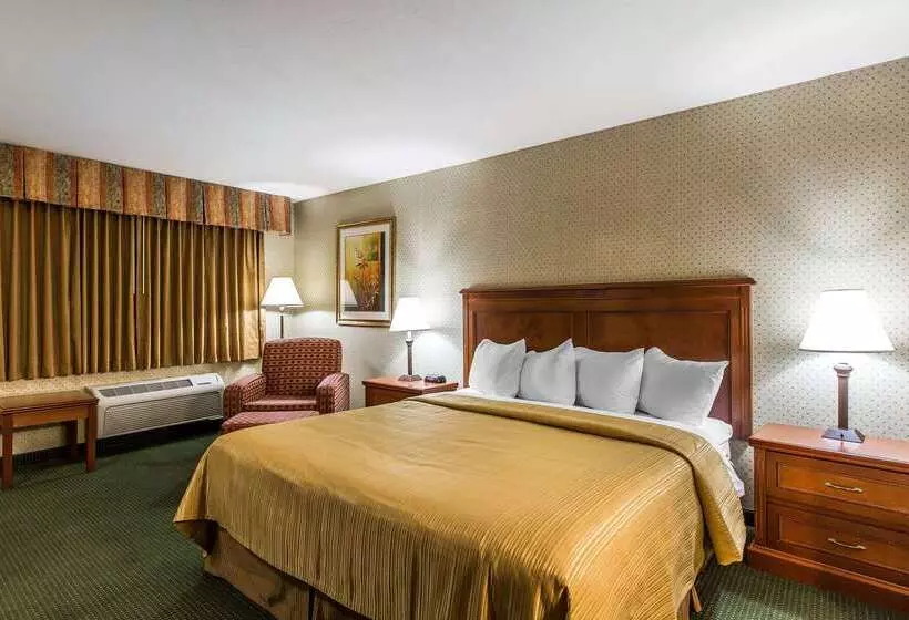 ホテル Quality Inn Near China Lake Naval Station