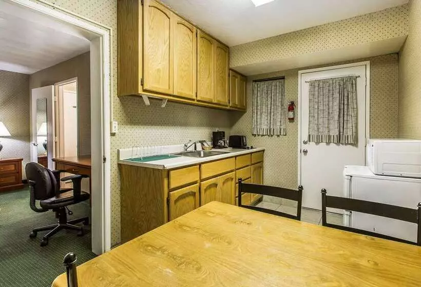 ホテル Quality Inn Near China Lake Naval Station