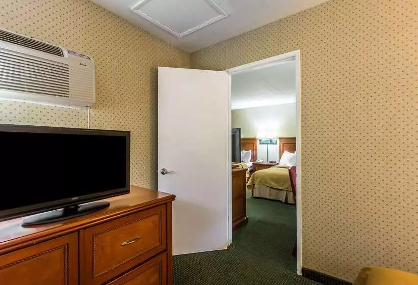 ホテル Quality Inn Near China Lake Naval Station