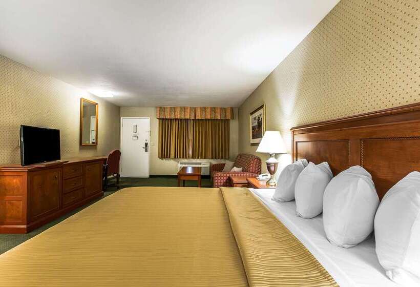 Отель Quality Inn Near China Lake Naval Station