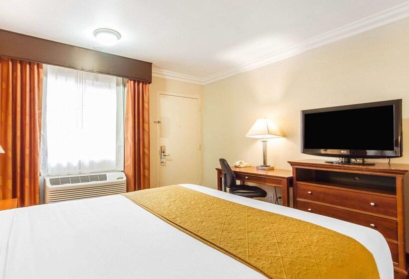 هتل Quality Inn Sacramento Convention Center