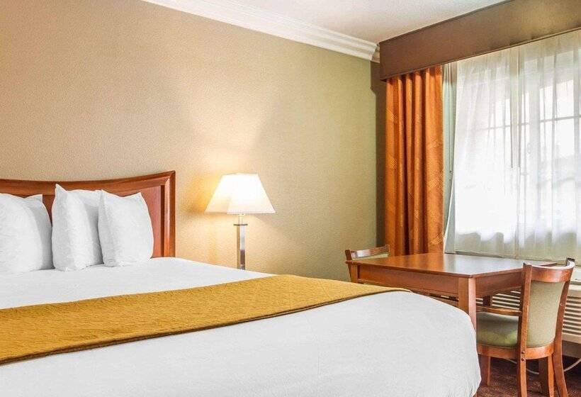هتل Quality Inn Sacramento Convention Center