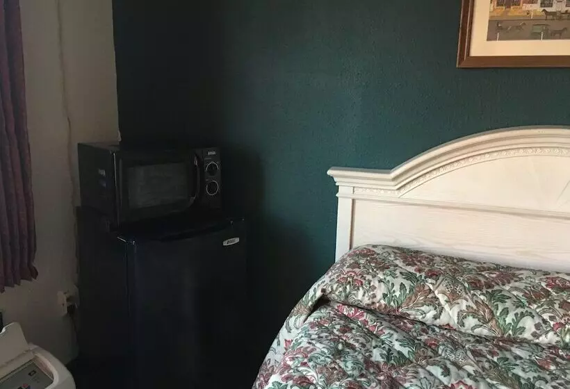 فندق Quality Quarters Inn