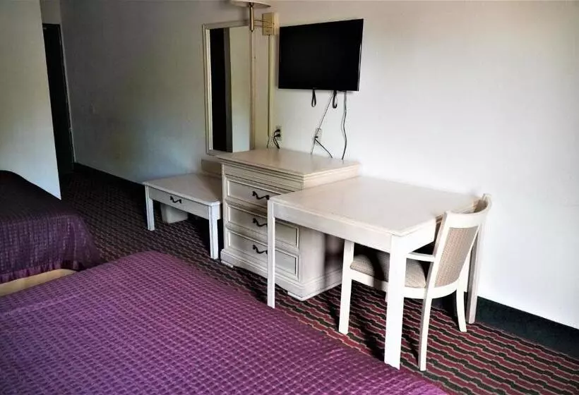 فندق Quality Quarters Inn