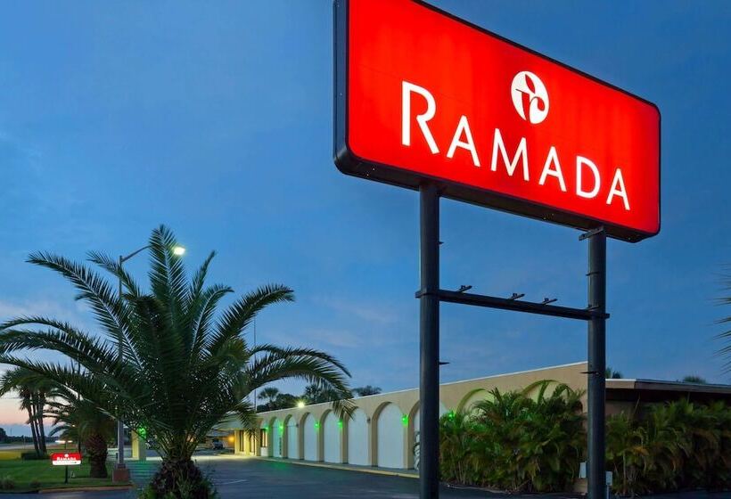 בית מלון כפרי Ramada By Wyndham Lake Placid