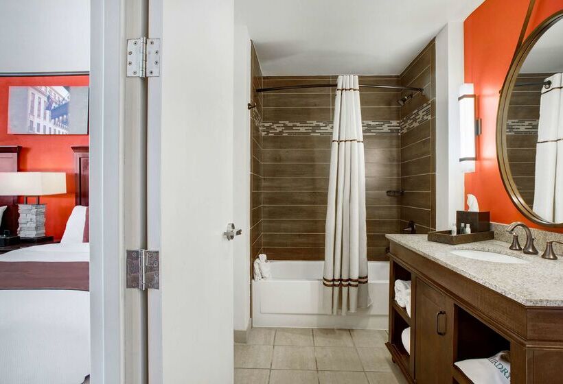 هتل The Emily Morgan San Antonio A Doubletree By Hilton