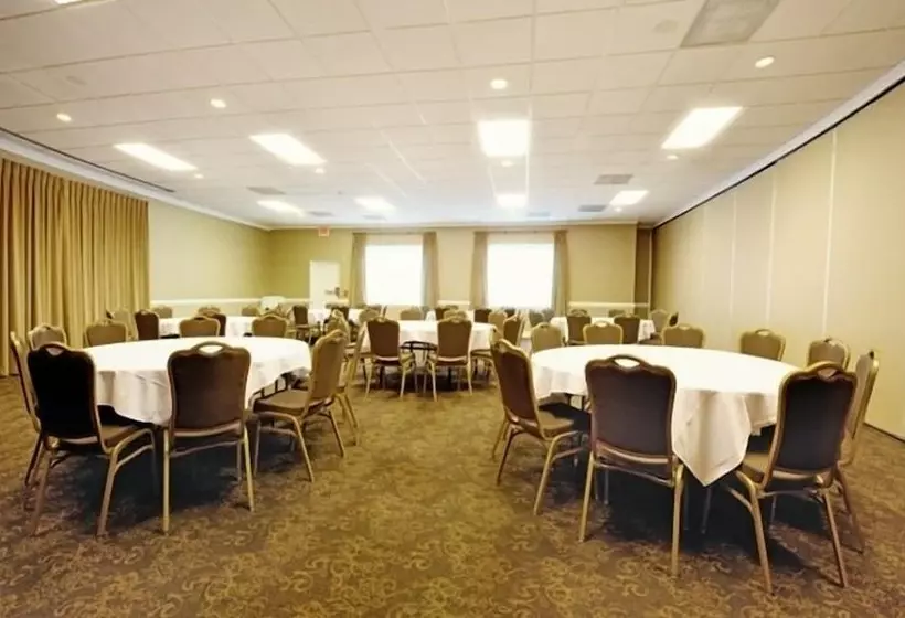 ホテル Village Inn Clemmons Winston Salem, Trademark By Wyndham