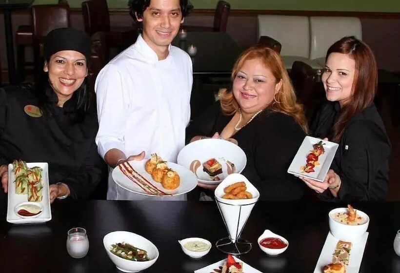 ホテル Village Inn Clemmons Winston Salem, Trademark By Wyndham