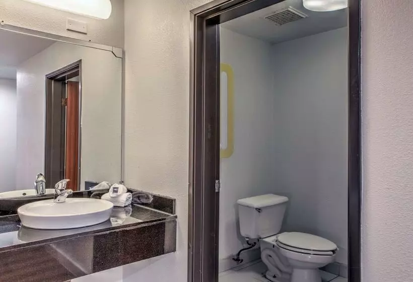 Motel 6 Dallas, Tx  Northwest