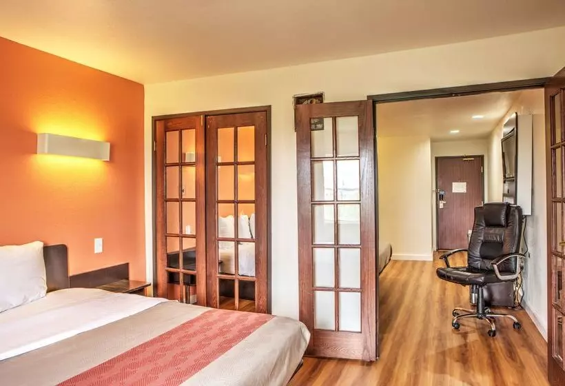 Motel 6 Dallas, Tx  Northwest