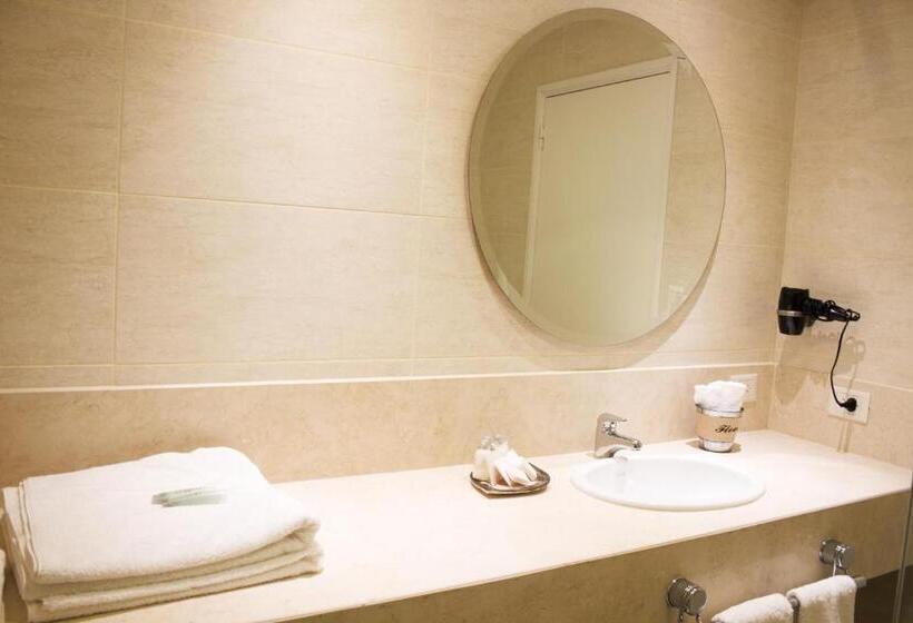 בית מלון כפרי Posada Maestosso