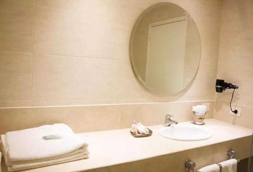 Hotelli Posada Maestosso