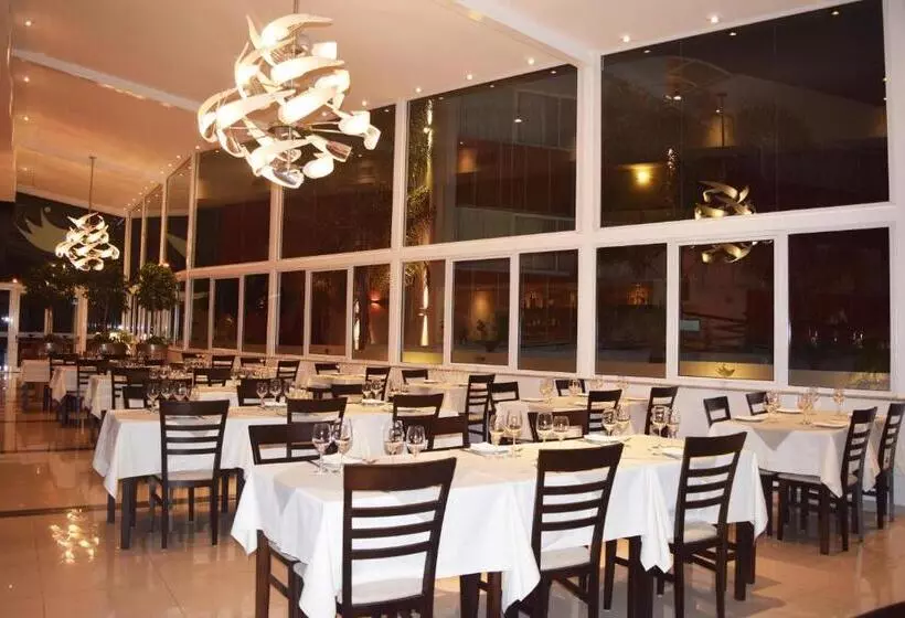 Hotelli Posada Maestosso