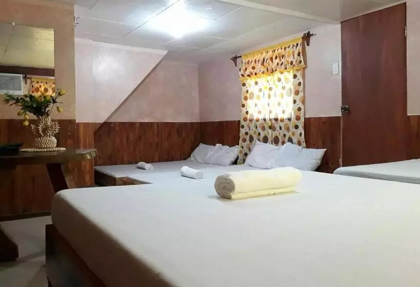 Blue Lagoon Inn And Restaurant, Pagudpud