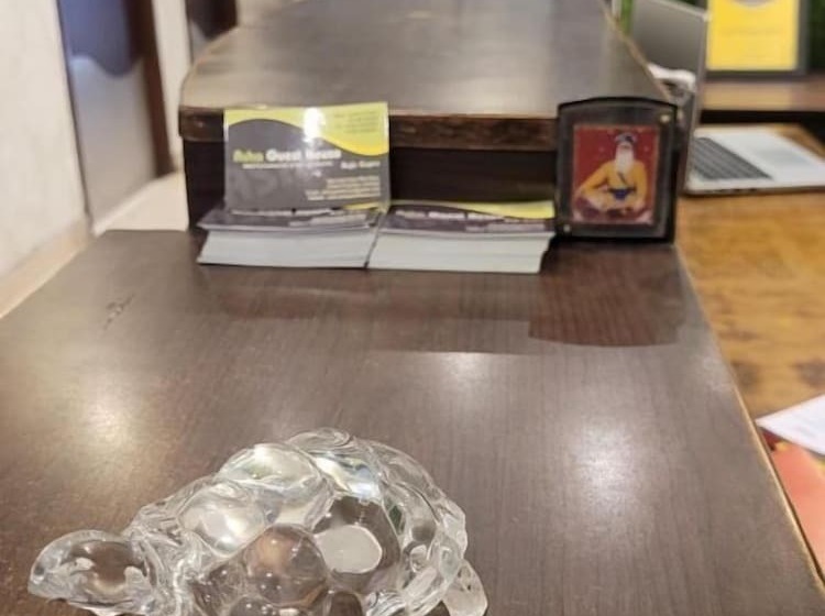 هتل Asha Guest House