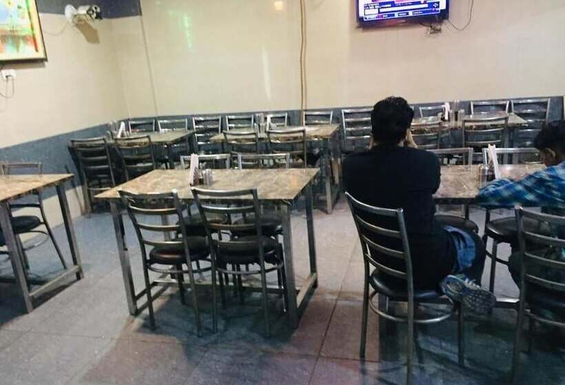 هتل Asha Guest House