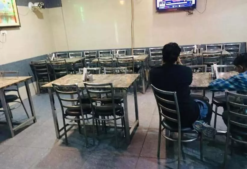 Hotelli Asha Guest House