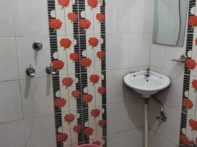 هتل Asha Guest House