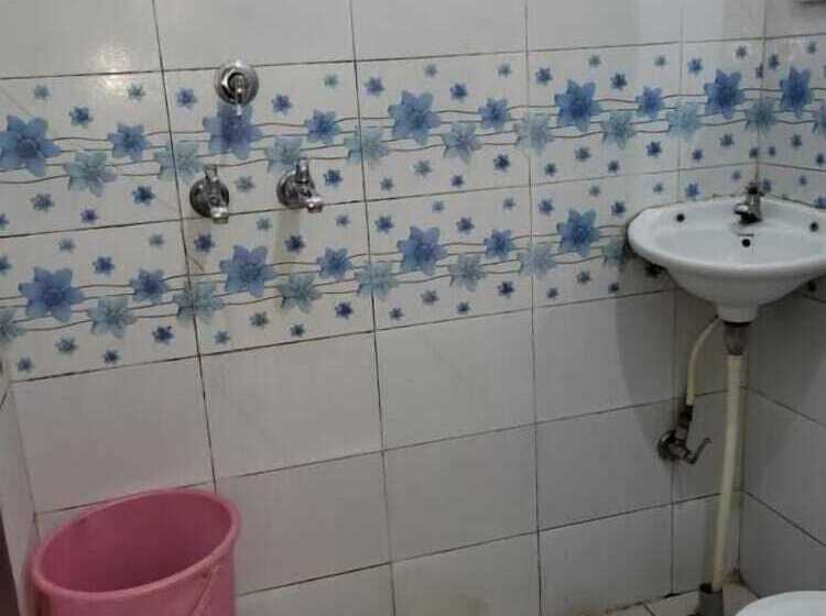 هتل Asha Guest House