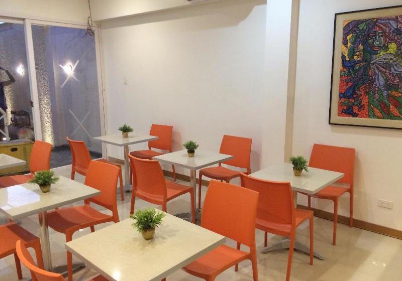 Stone House Hotel Pasay