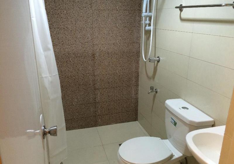 Stone House Hotel Pasay