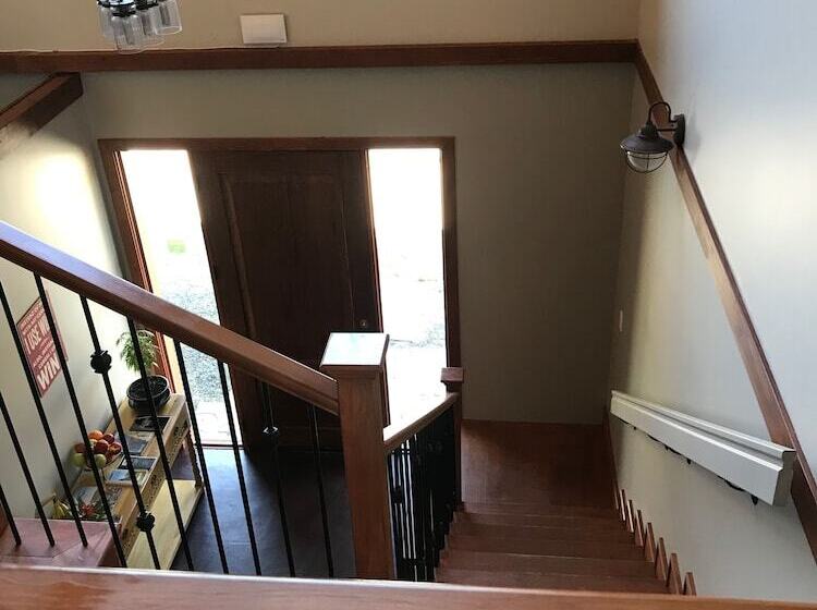 پانسیون Wesbert Winery & Guest Suites