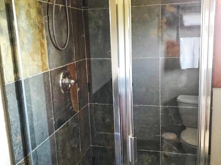 پانسیون Wesbert Winery & Guest Suites