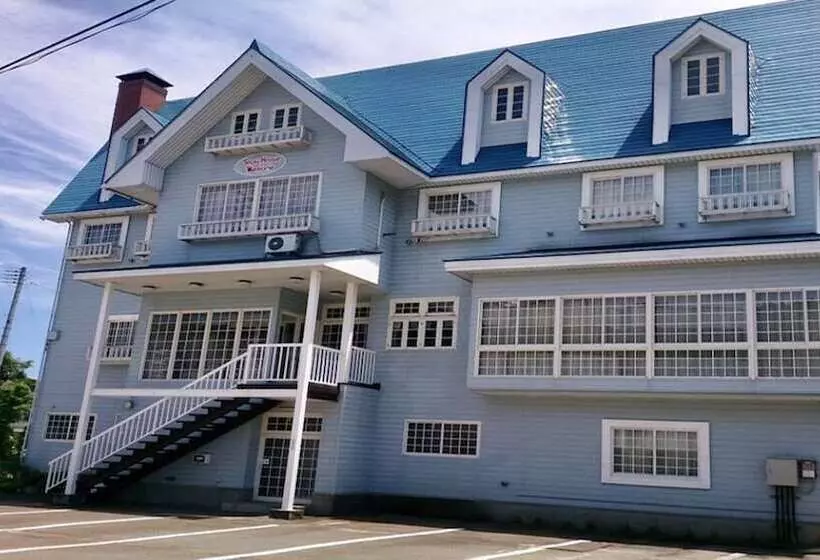 ペンション Snowhouse Memorie Hotel 石打丸山